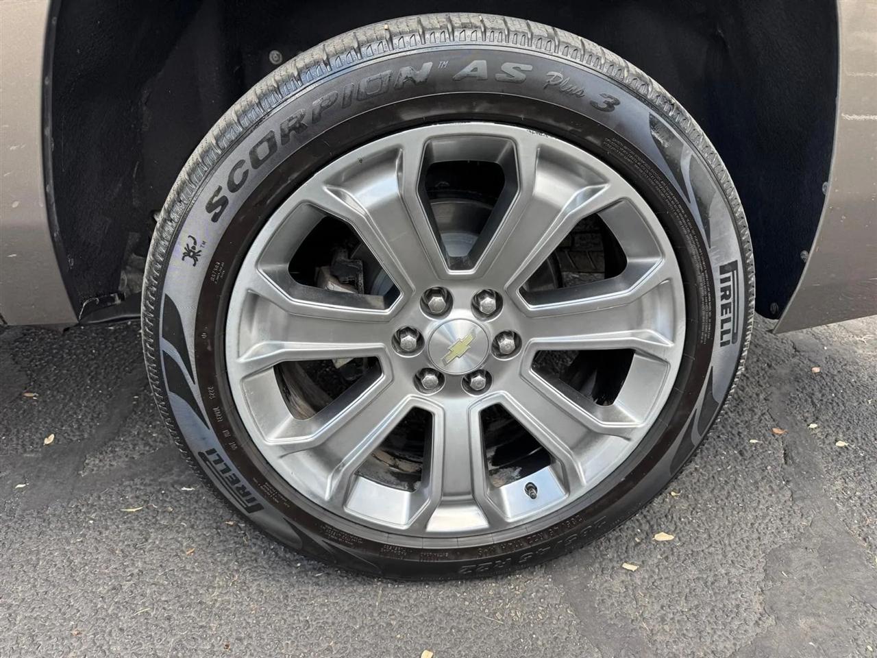 Chevrolet Suburban  2016