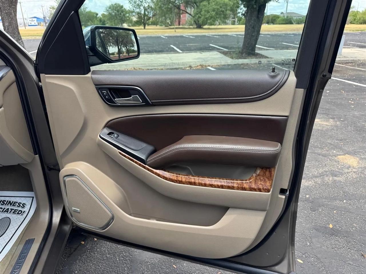 Chevrolet Suburban  2016