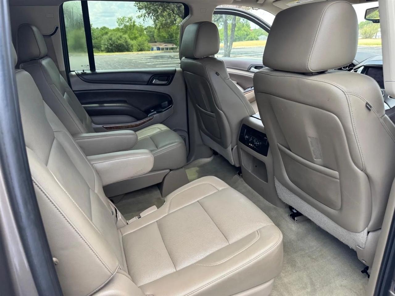 Chevrolet Suburban  2016