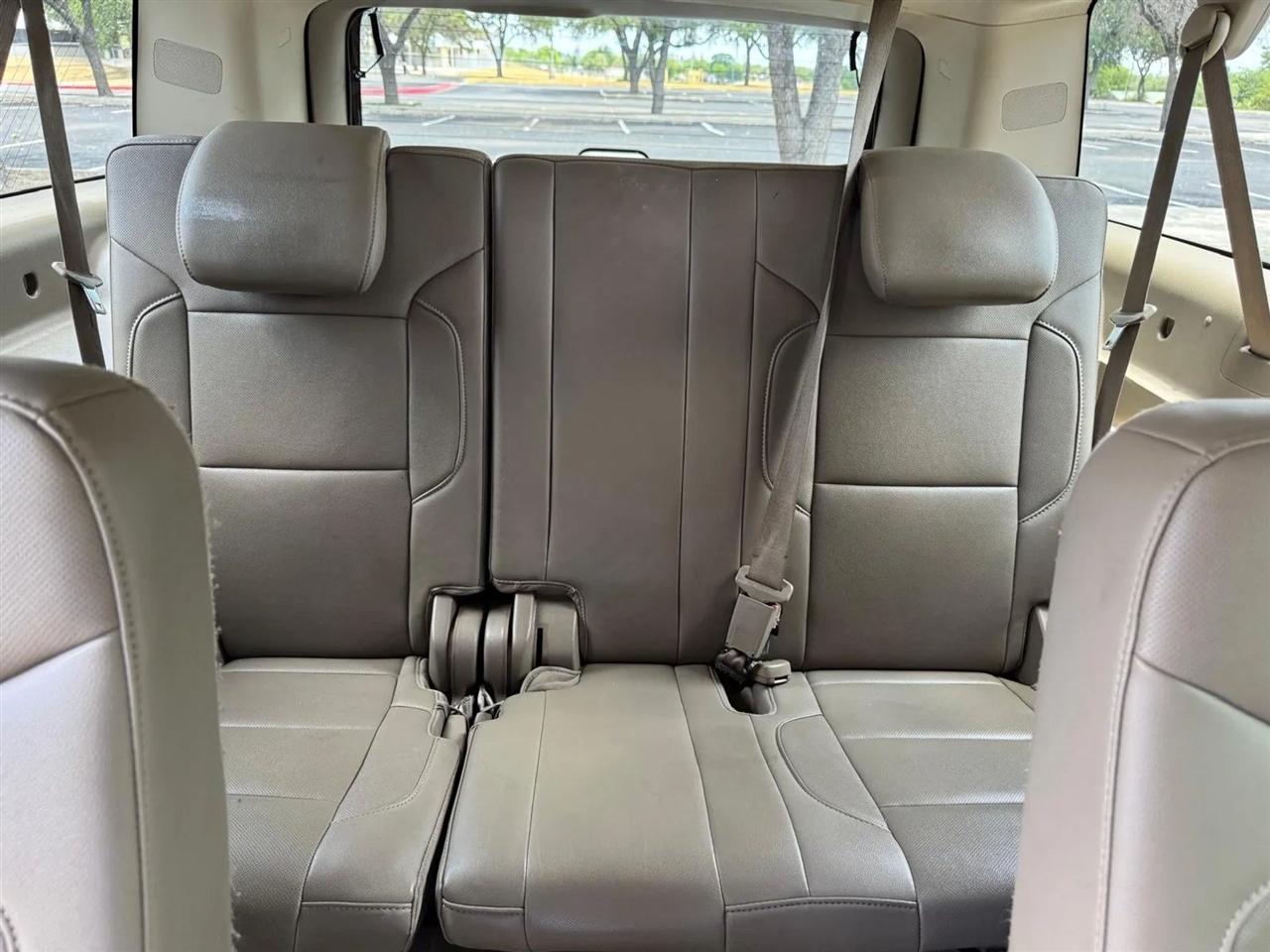 Chevrolet Suburban  2016