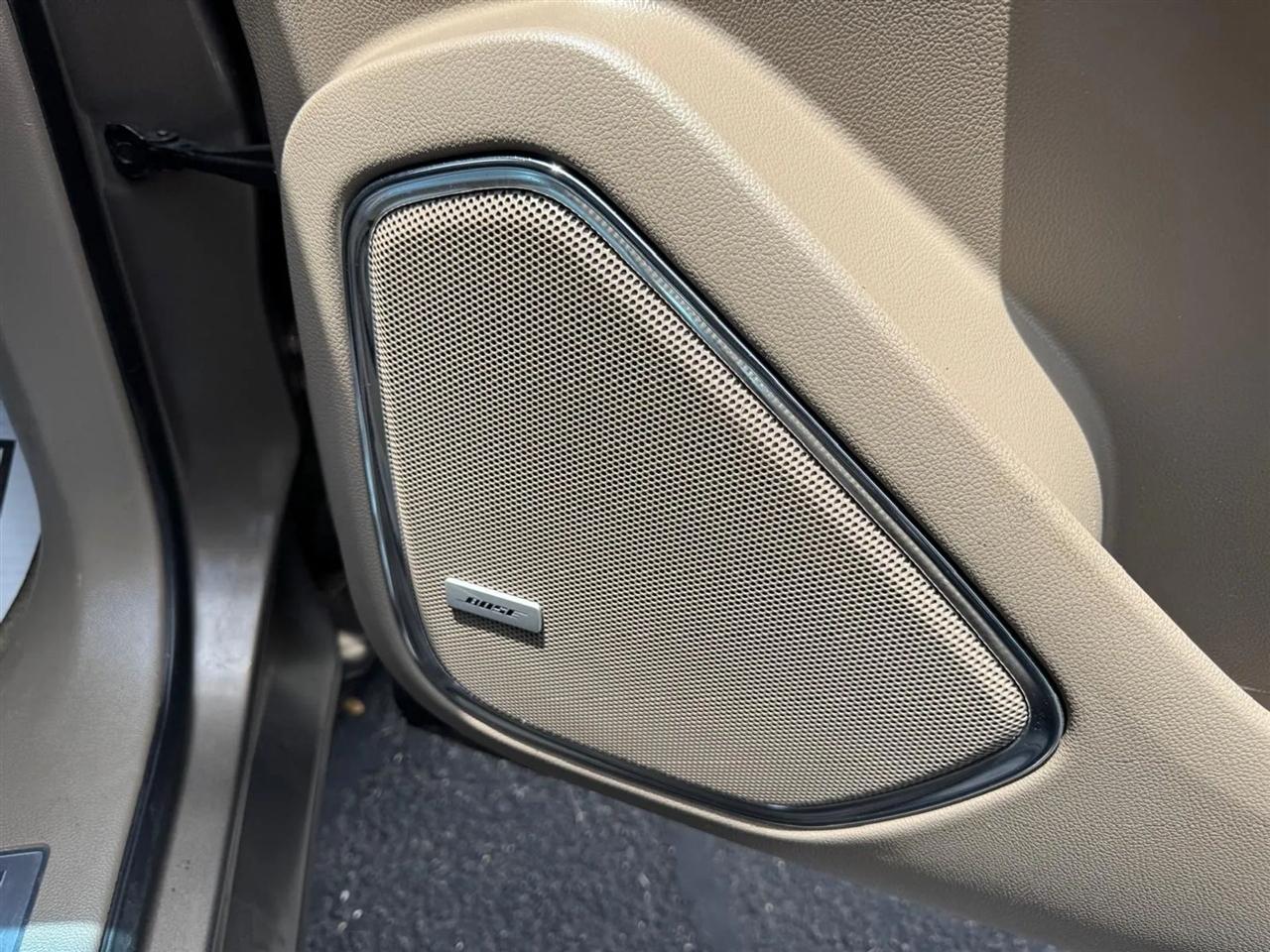 Chevrolet Suburban  2016