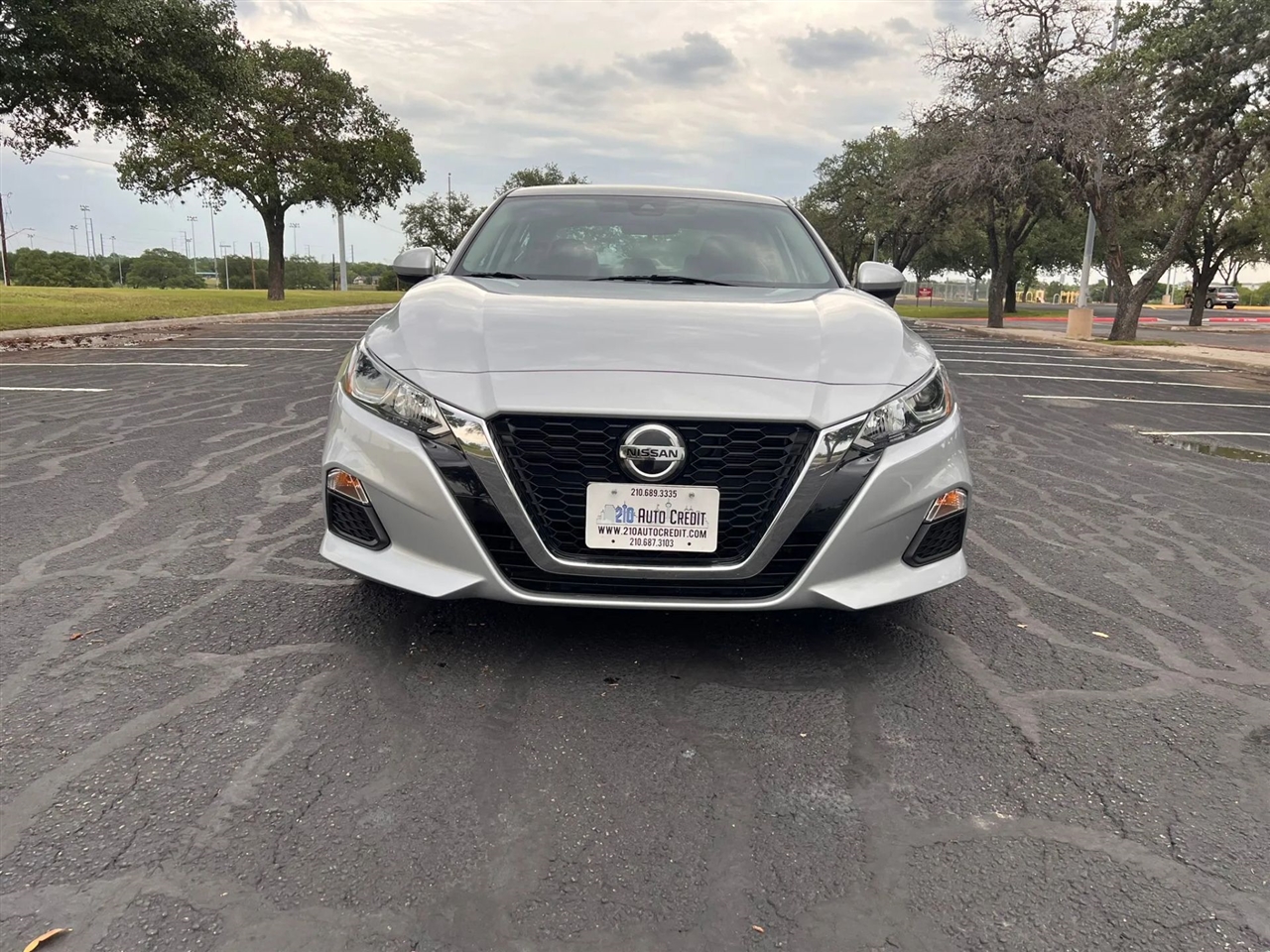 Nissan Altima  2021