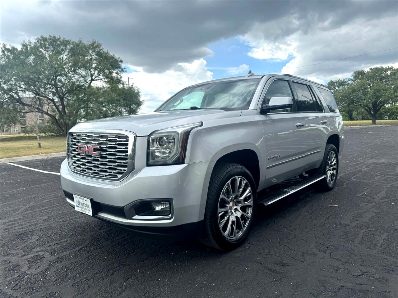2020 Gmc Yukon Denali photo 3