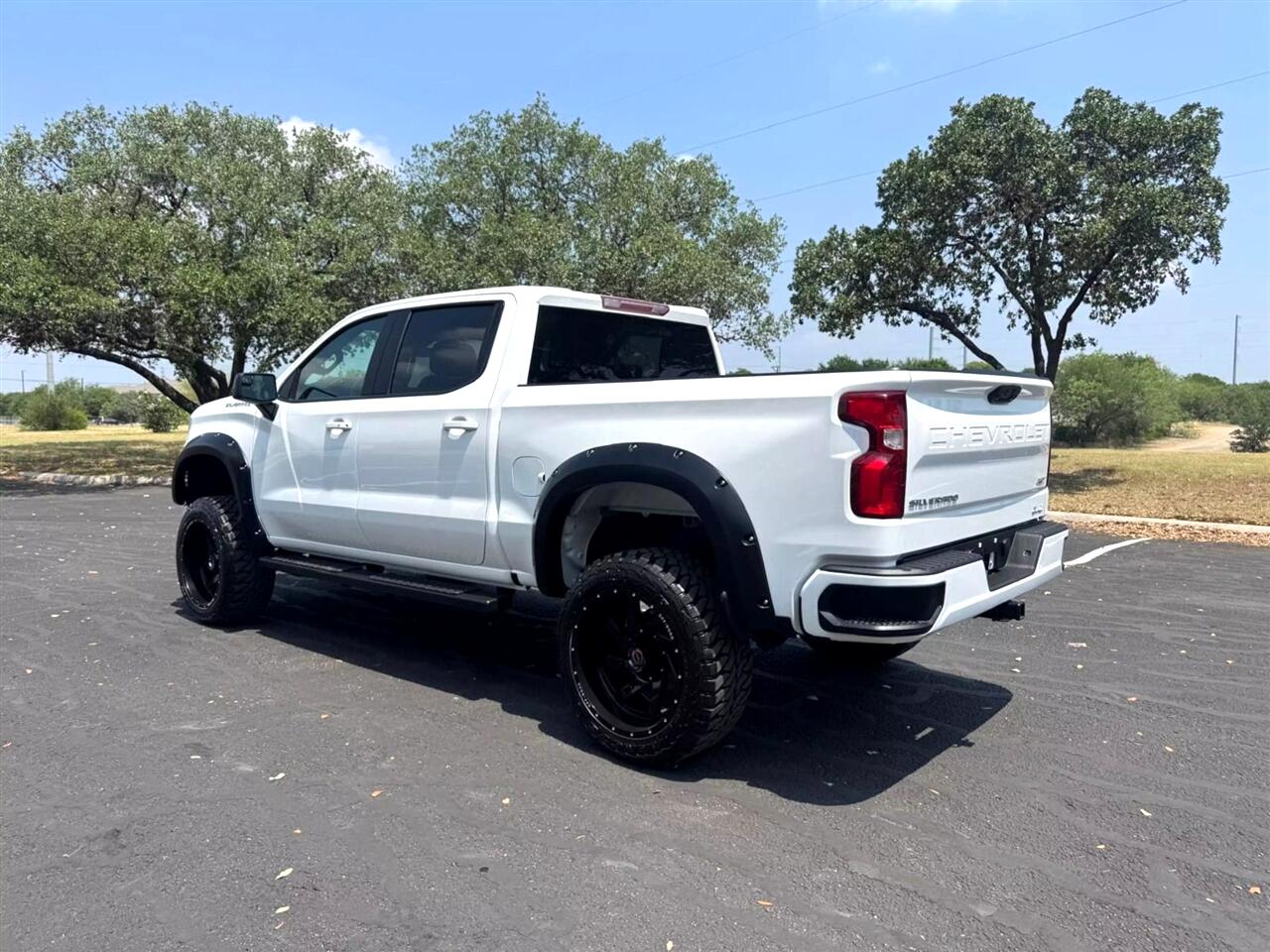 2022 Chevrolet Silverado 1500 RST photo 4