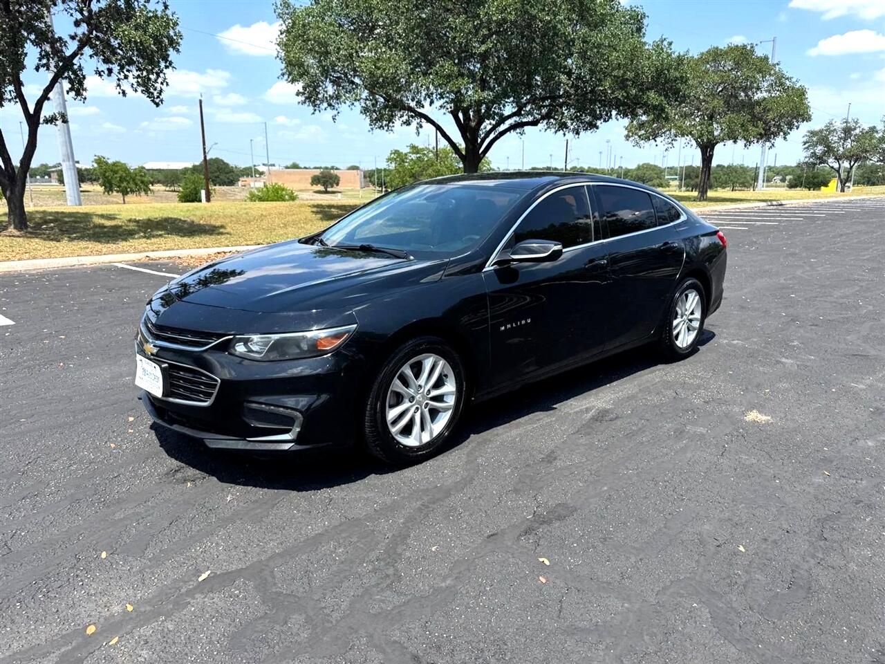 2018 Chevrolet Malibu 1LT photo 3
