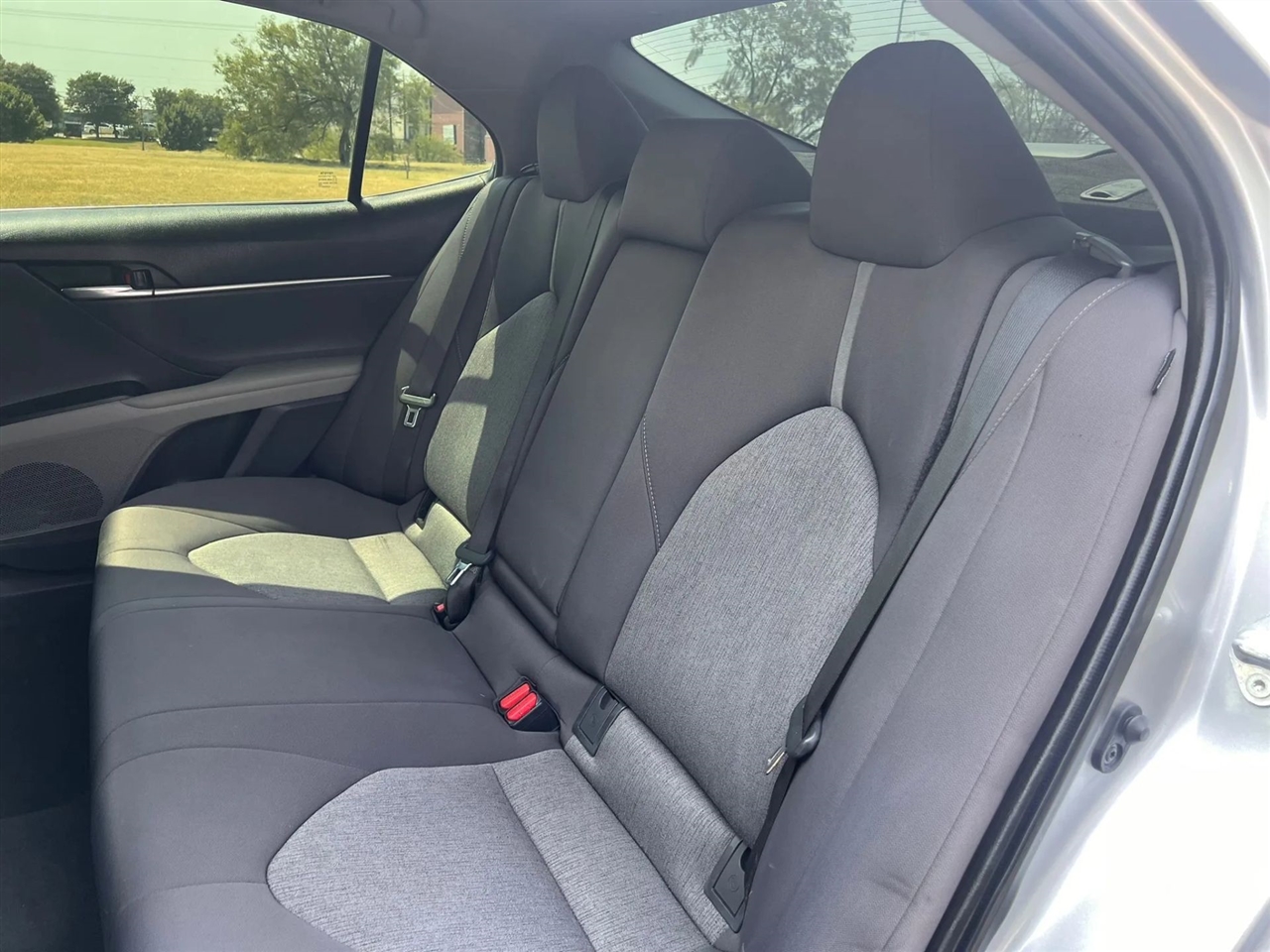 2021 Toyota Camry LE photo 22