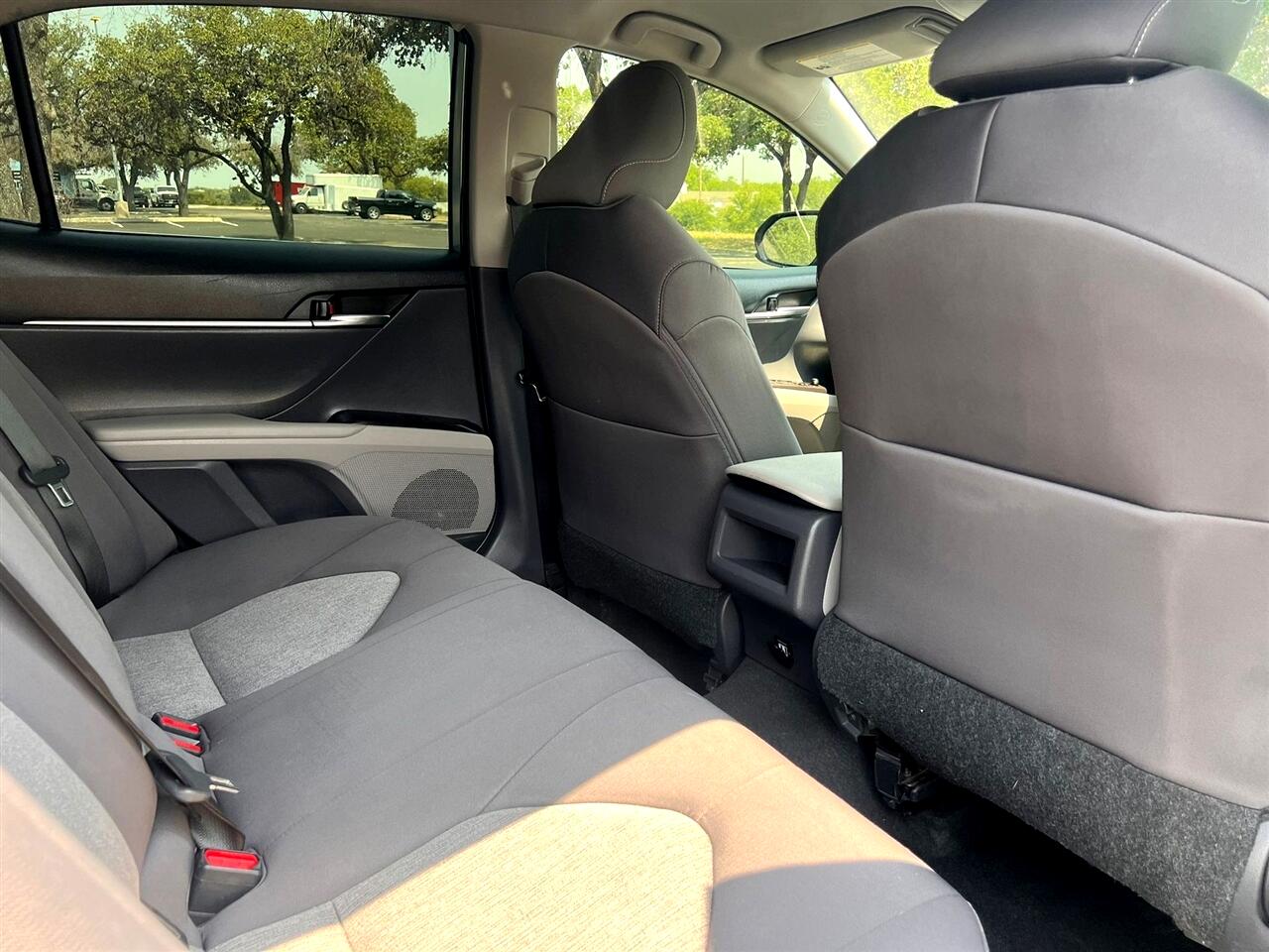 2021 Toyota Camry LE photo 24