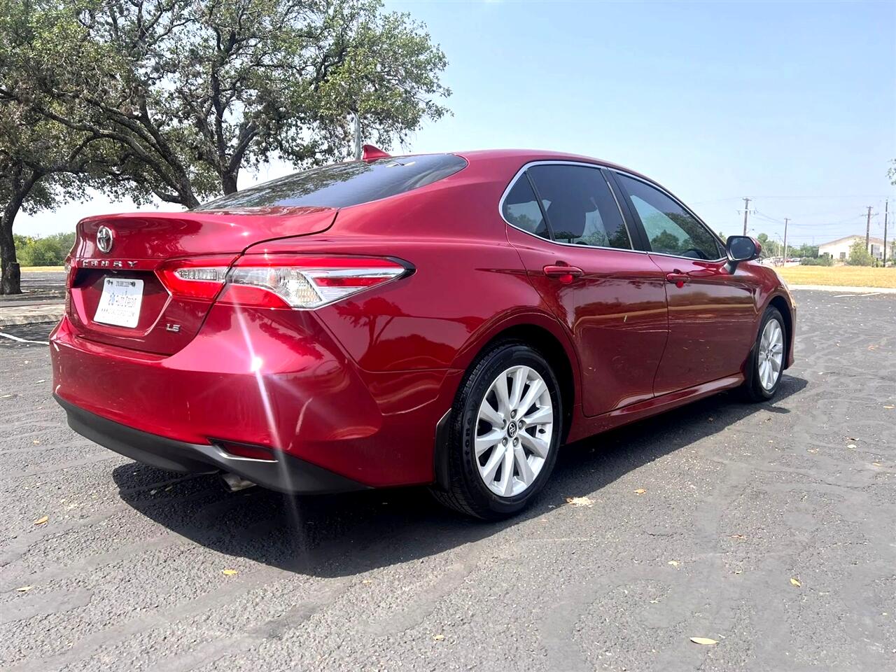 2020 Toyota Camry LE photo 4