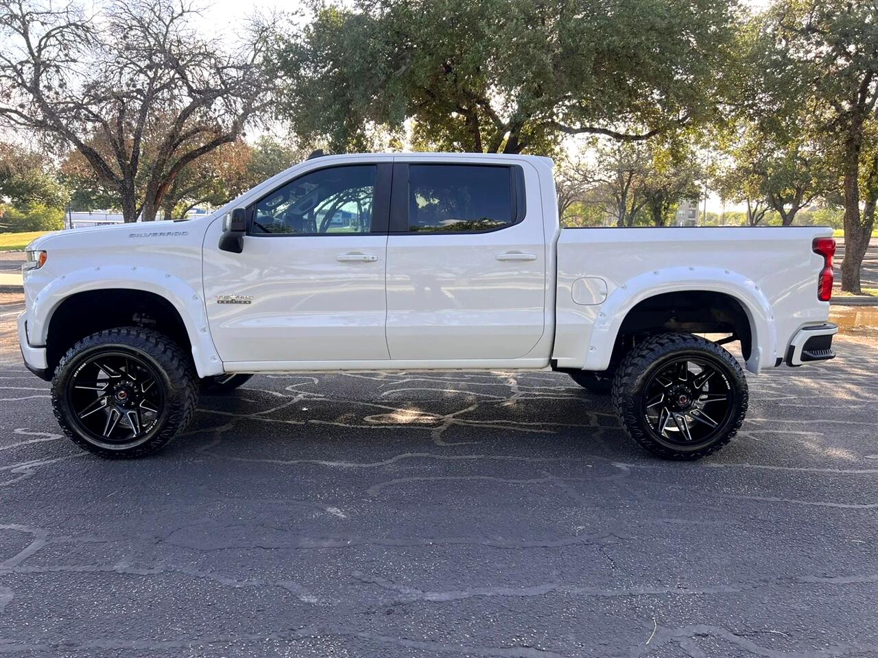 2020 Chevrolet Silverado 1500 RST photo 3
