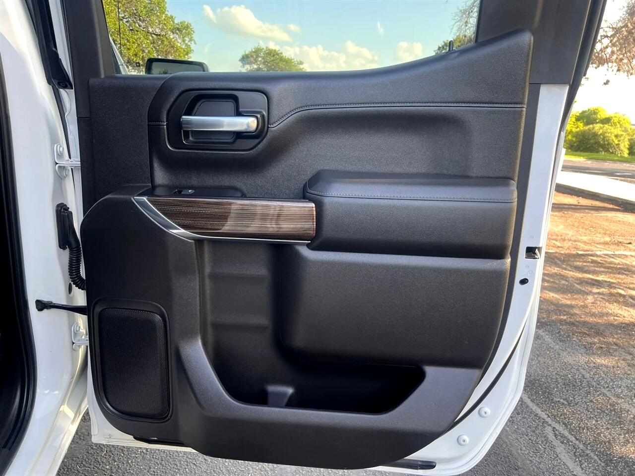 2020 Chevrolet Silverado 1500 RST photo 27