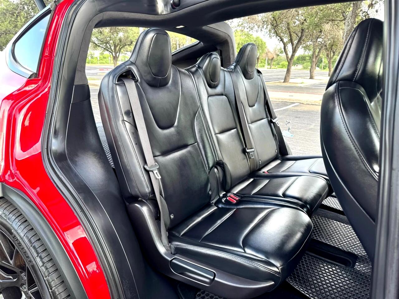 2020 Tesla Model X Long Range photo 18