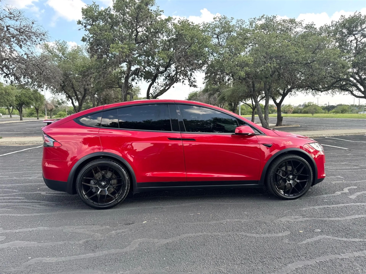Tesla Model X  2020