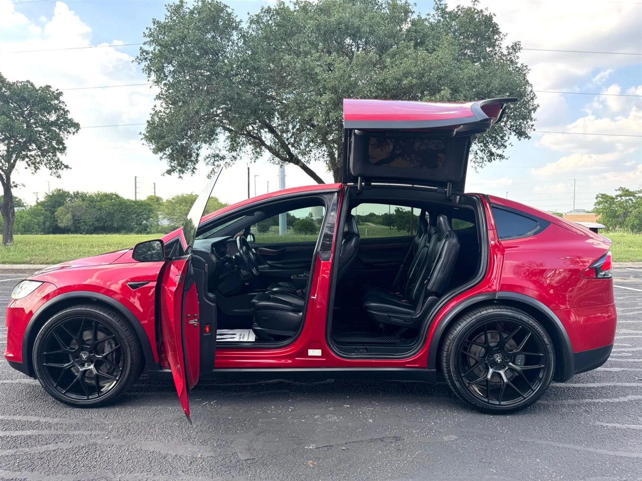 Tesla Model X  2020