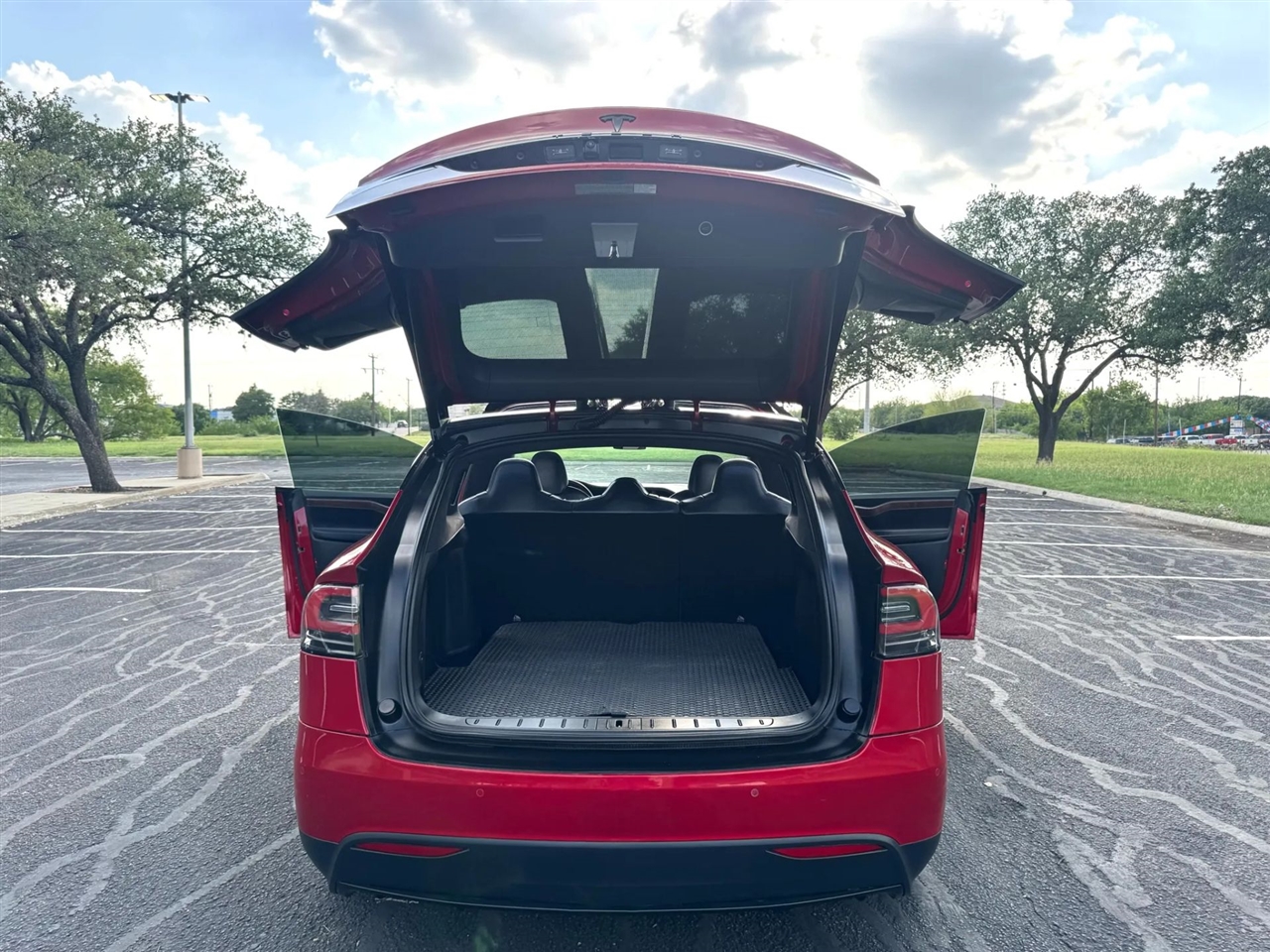 Tesla Model X  2020