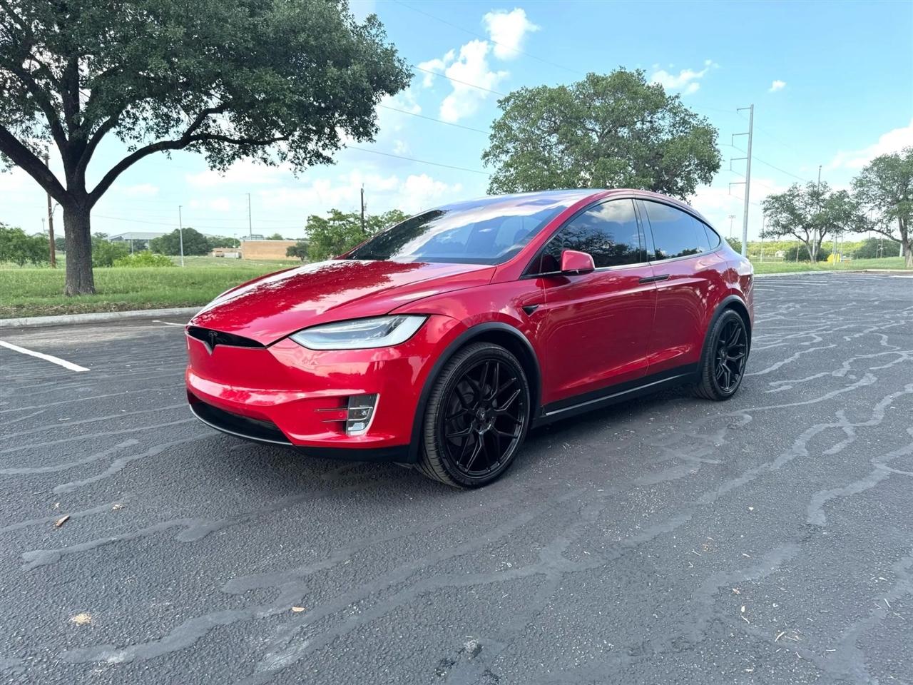 Tesla Model X  2020