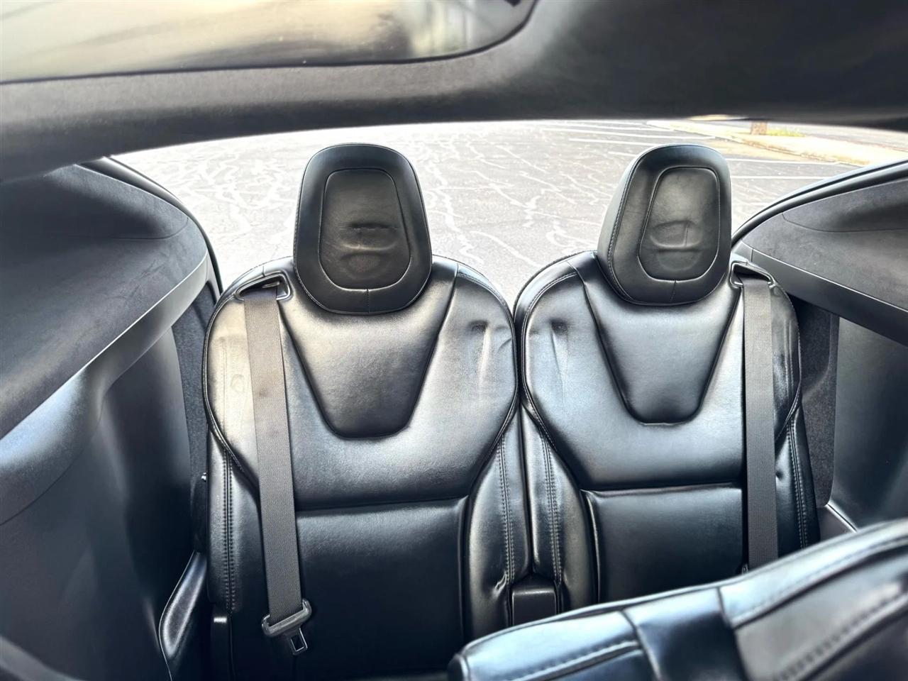 Tesla Model X  2020