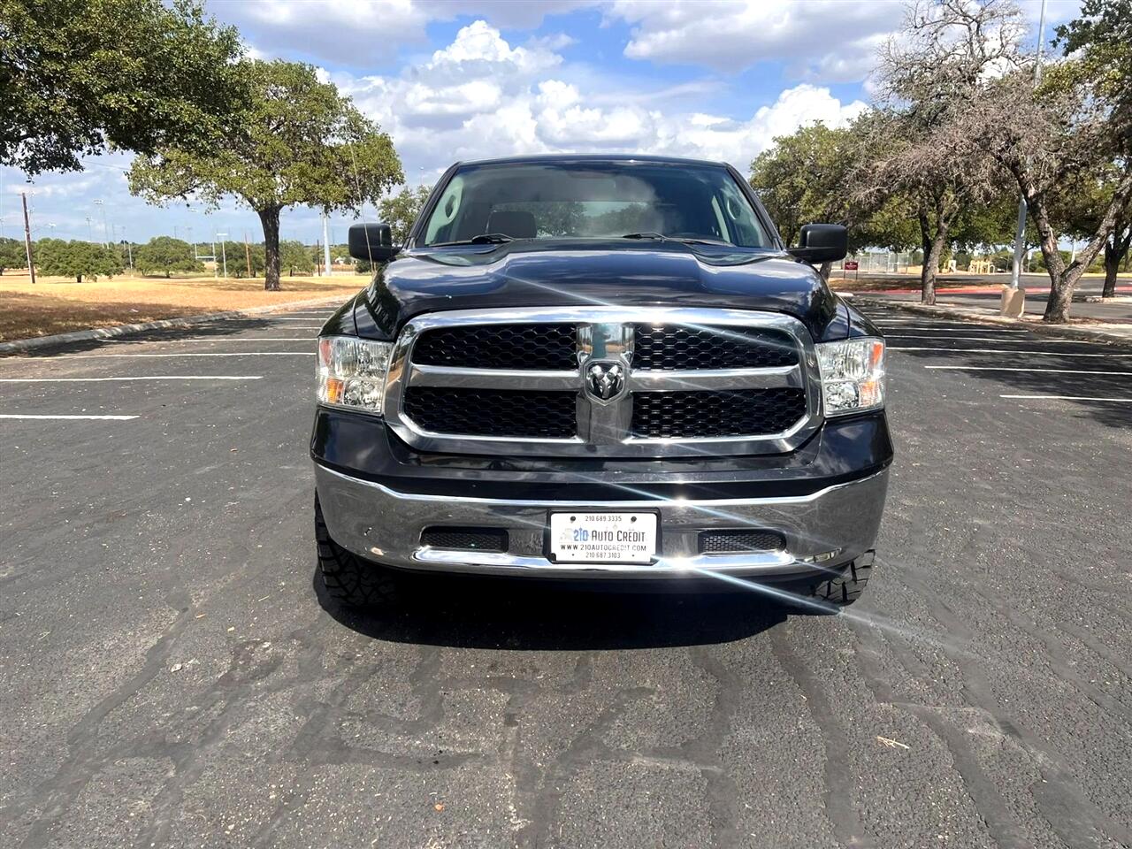 2021 Ram 1500 Classic SLT photo 3