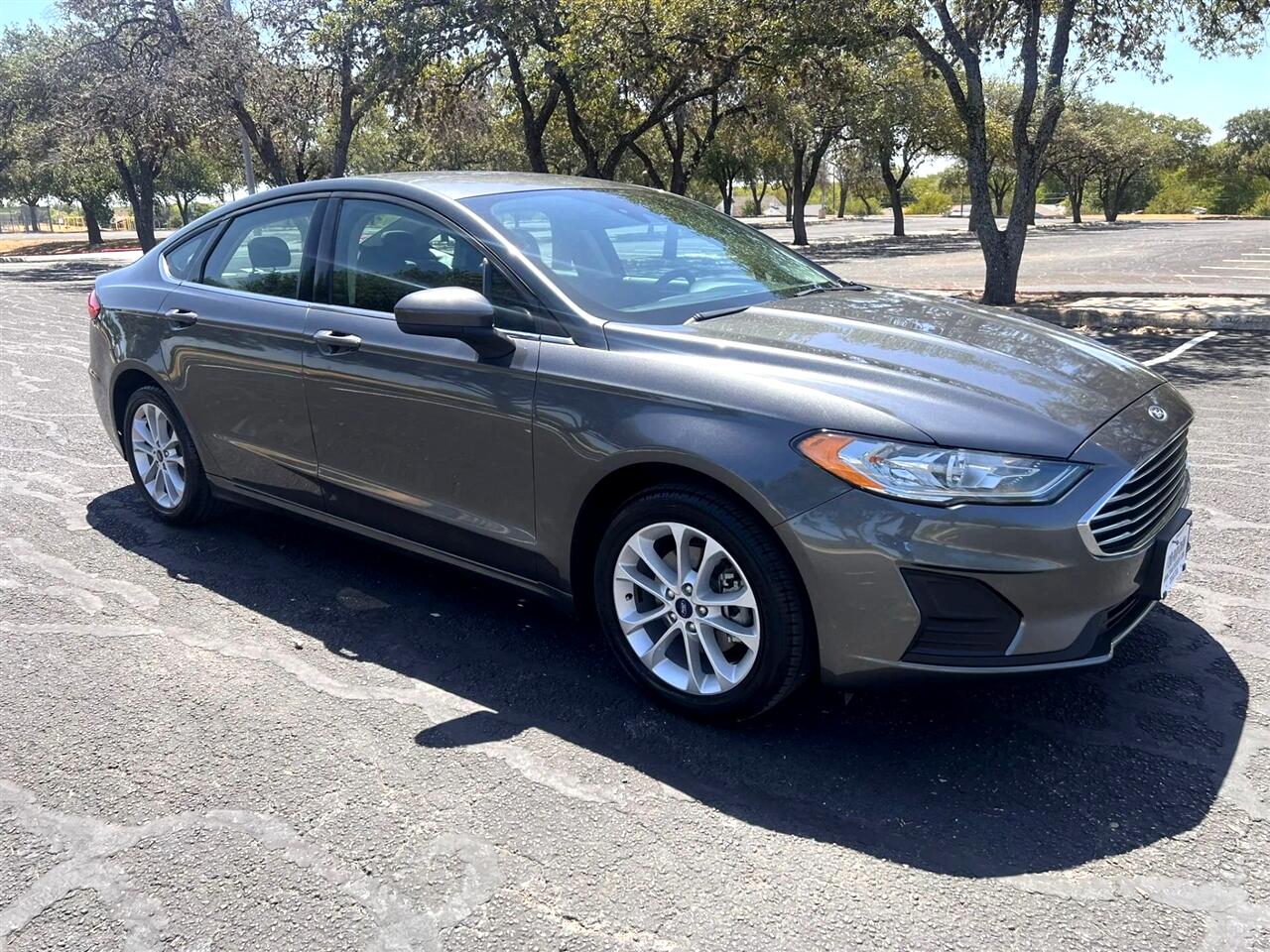 2020 Ford Fusion SE photo 7