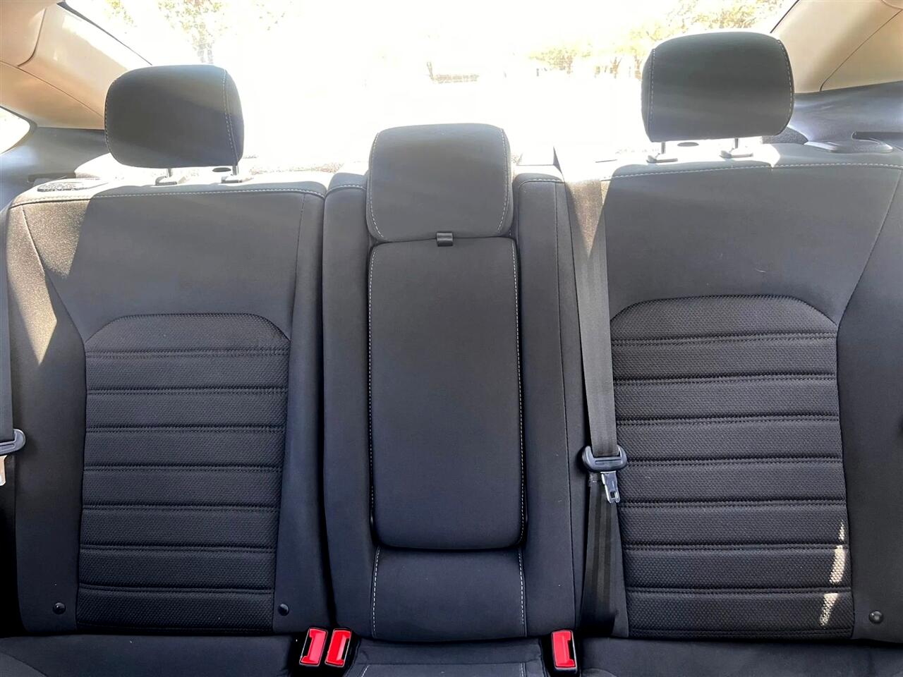 2020 Ford Fusion SE photo 15