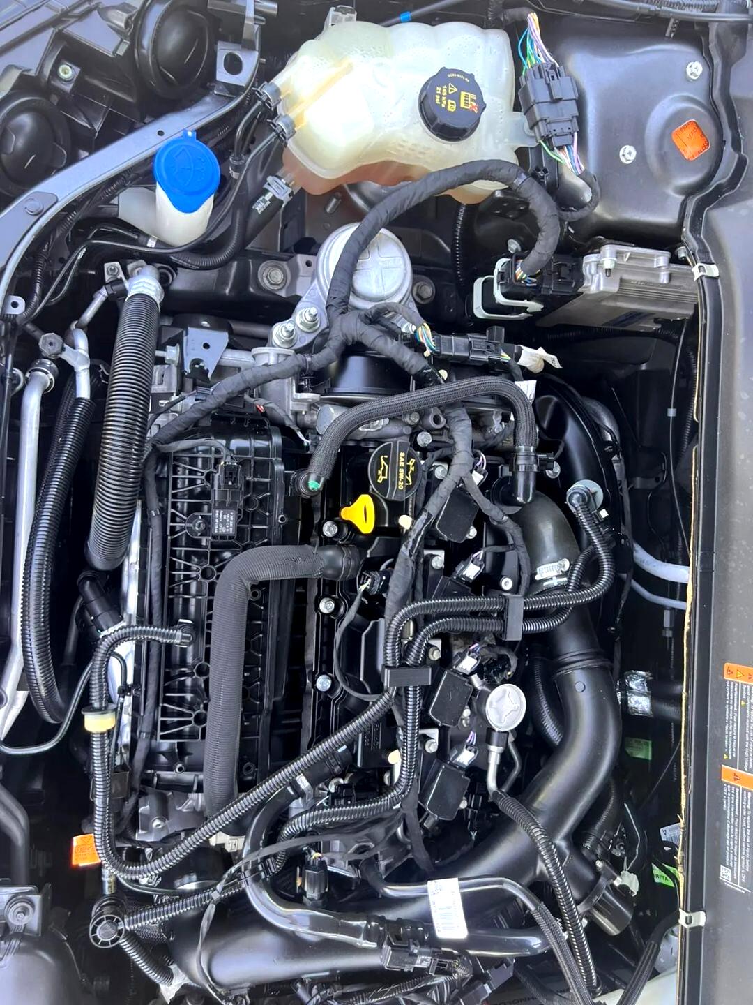 2020 Ford Fusion SE photo 24