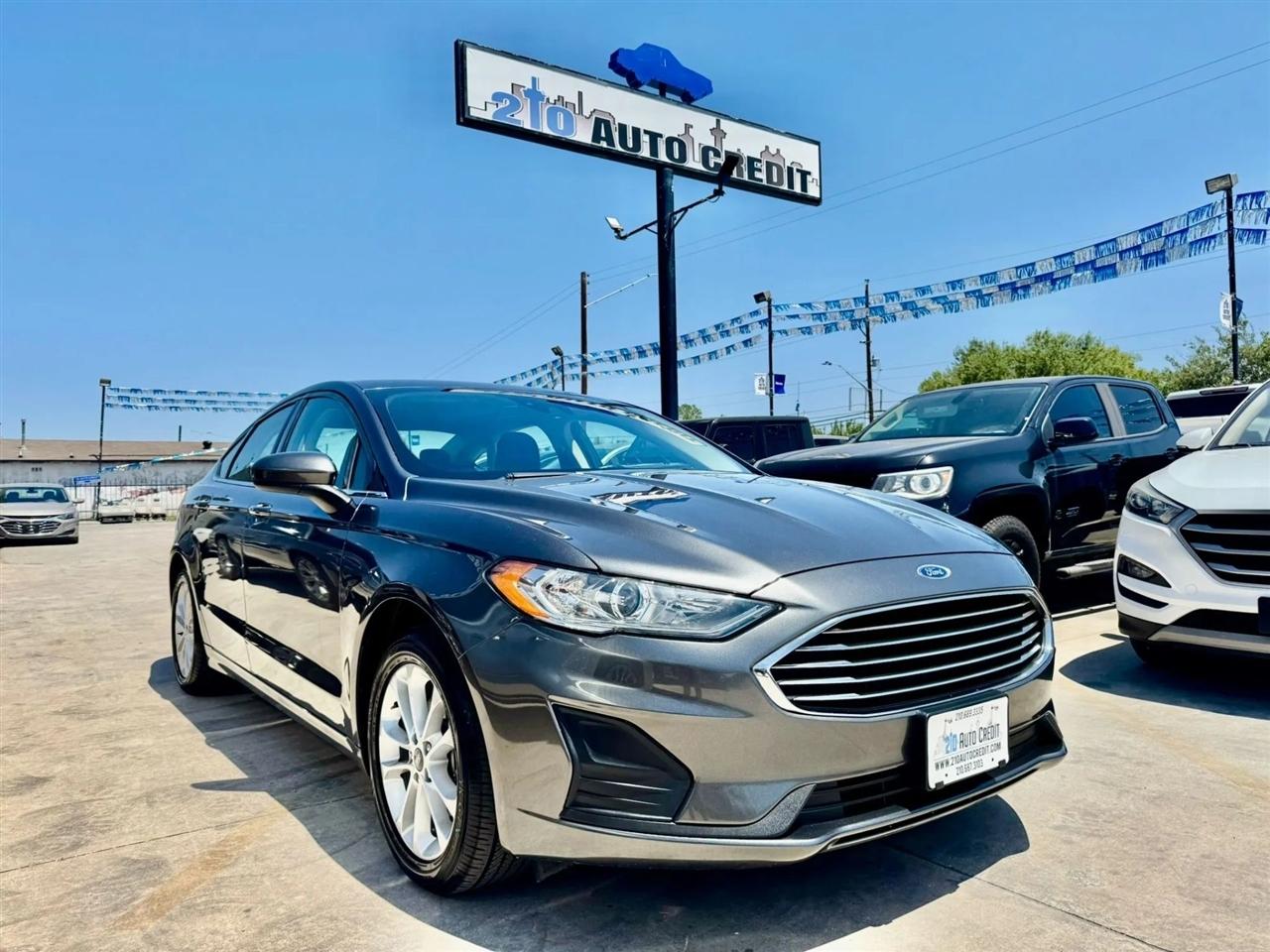 2020 Ford Fusion SE Sedan 4D