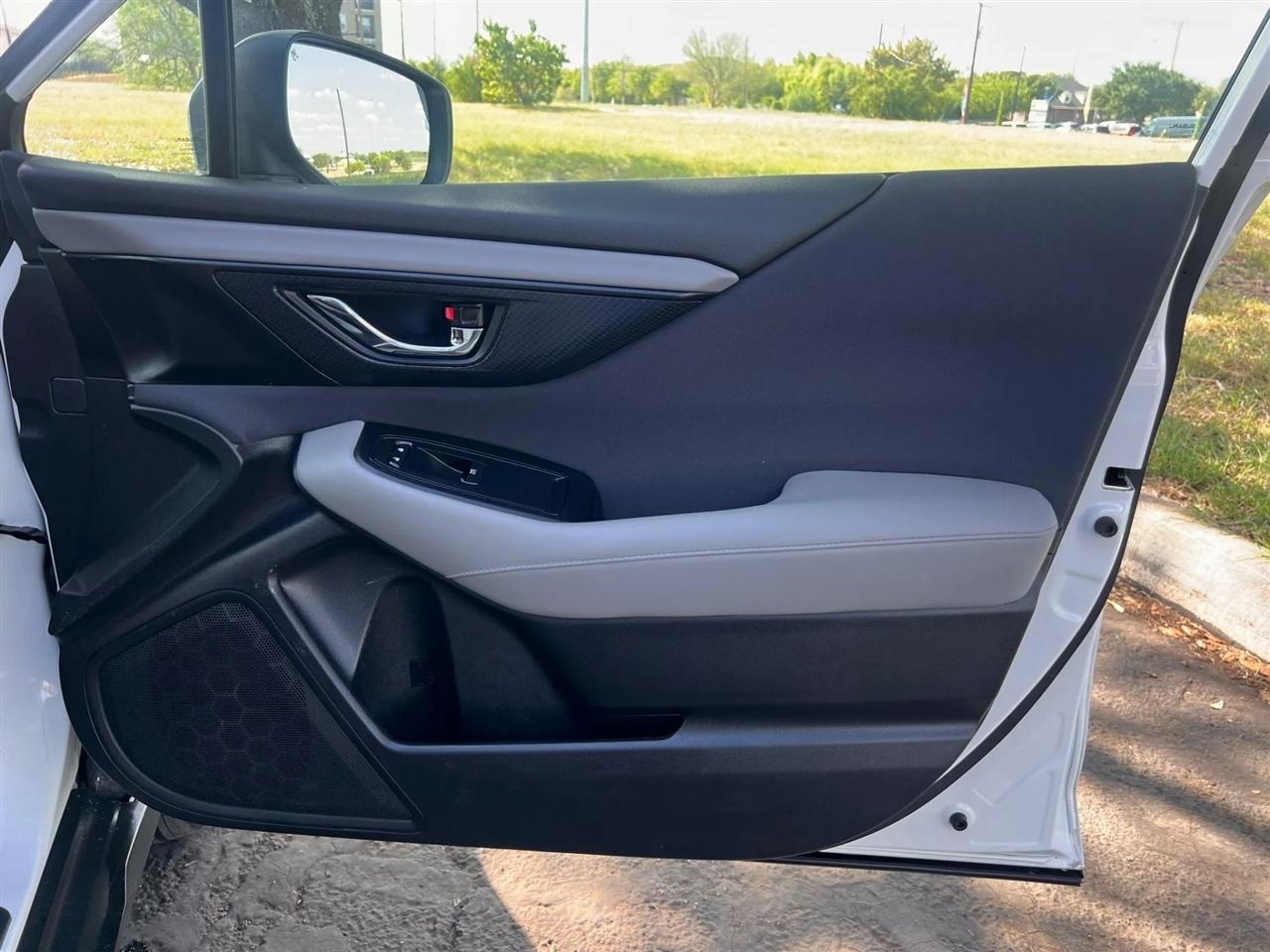 Subaru Outback  2022