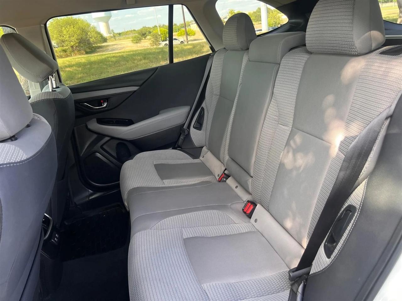 Subaru Outback  2022