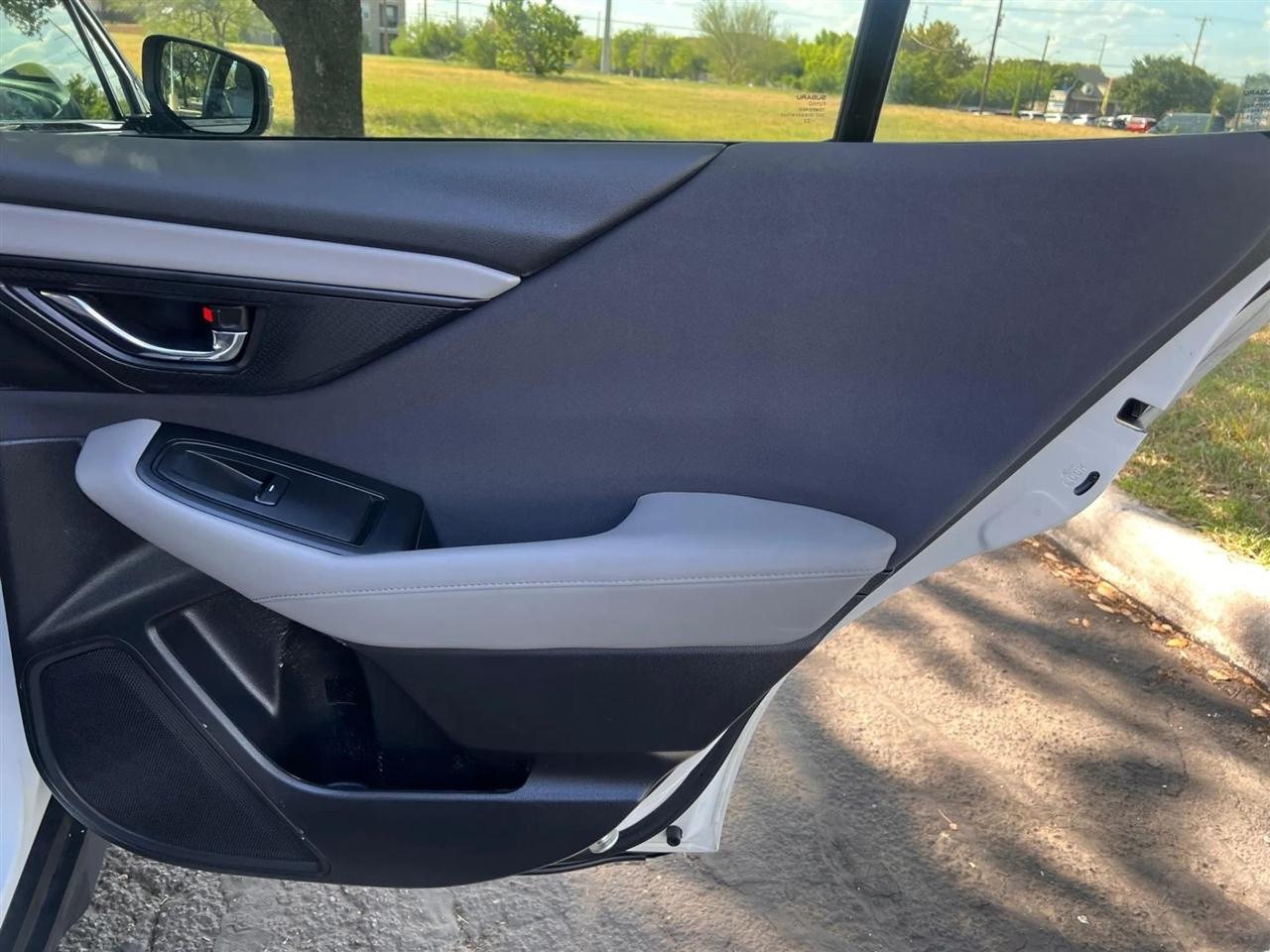 Subaru Outback  2022