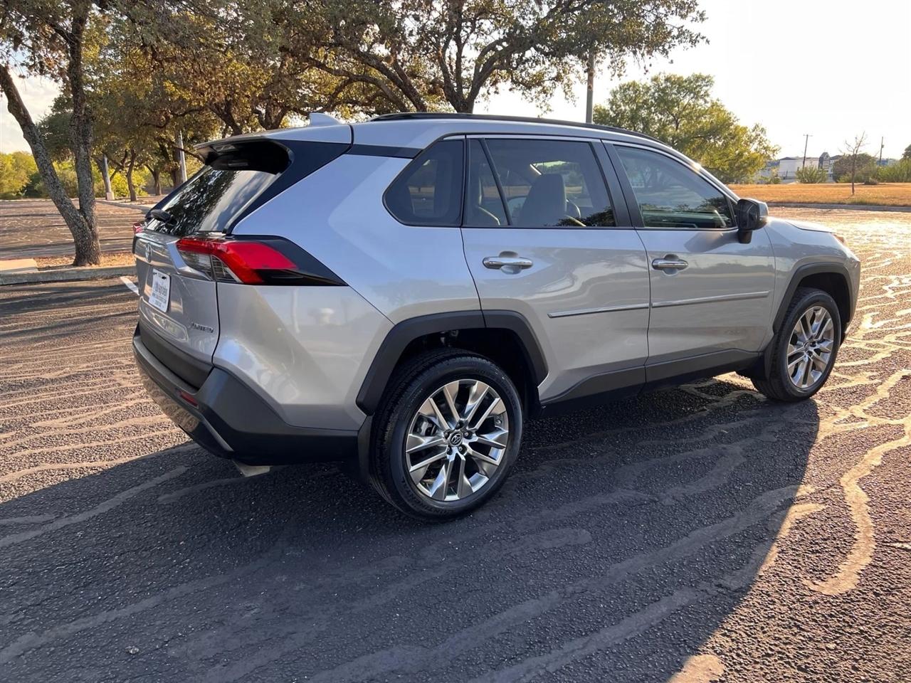 Toyota RAV4  2019