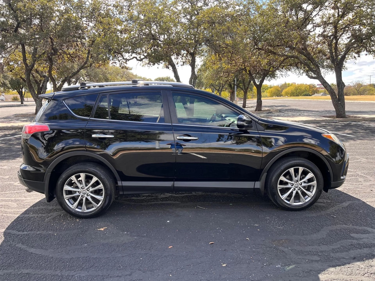 Toyota RAV4  2016