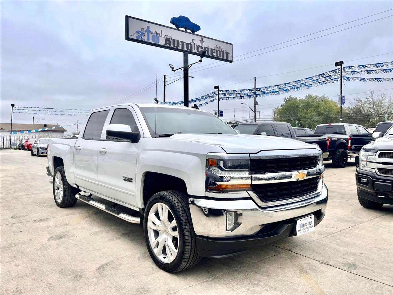 2018 Chevrolet Silverado 1500 LT Pickup 4D 5 3/4 ft