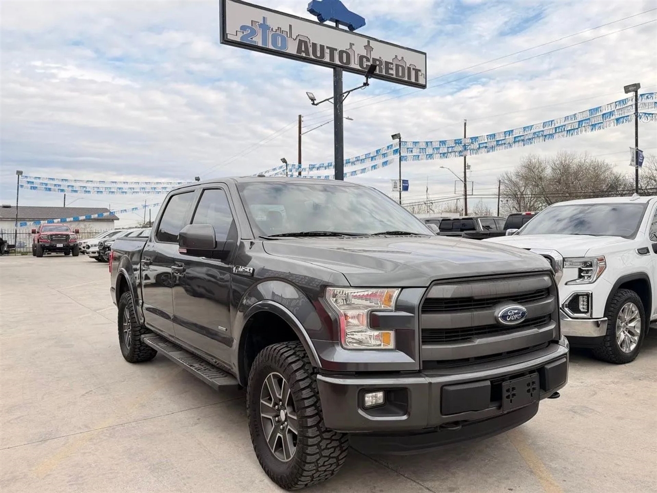 2015 Ford F-150 Lariat Pickup 4D 5 1/2 ft
