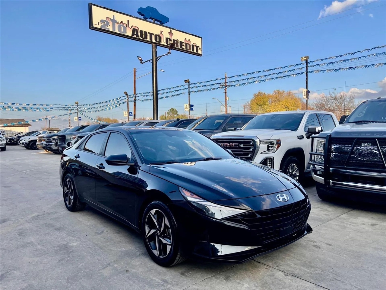 Hyundai Elantra  2023