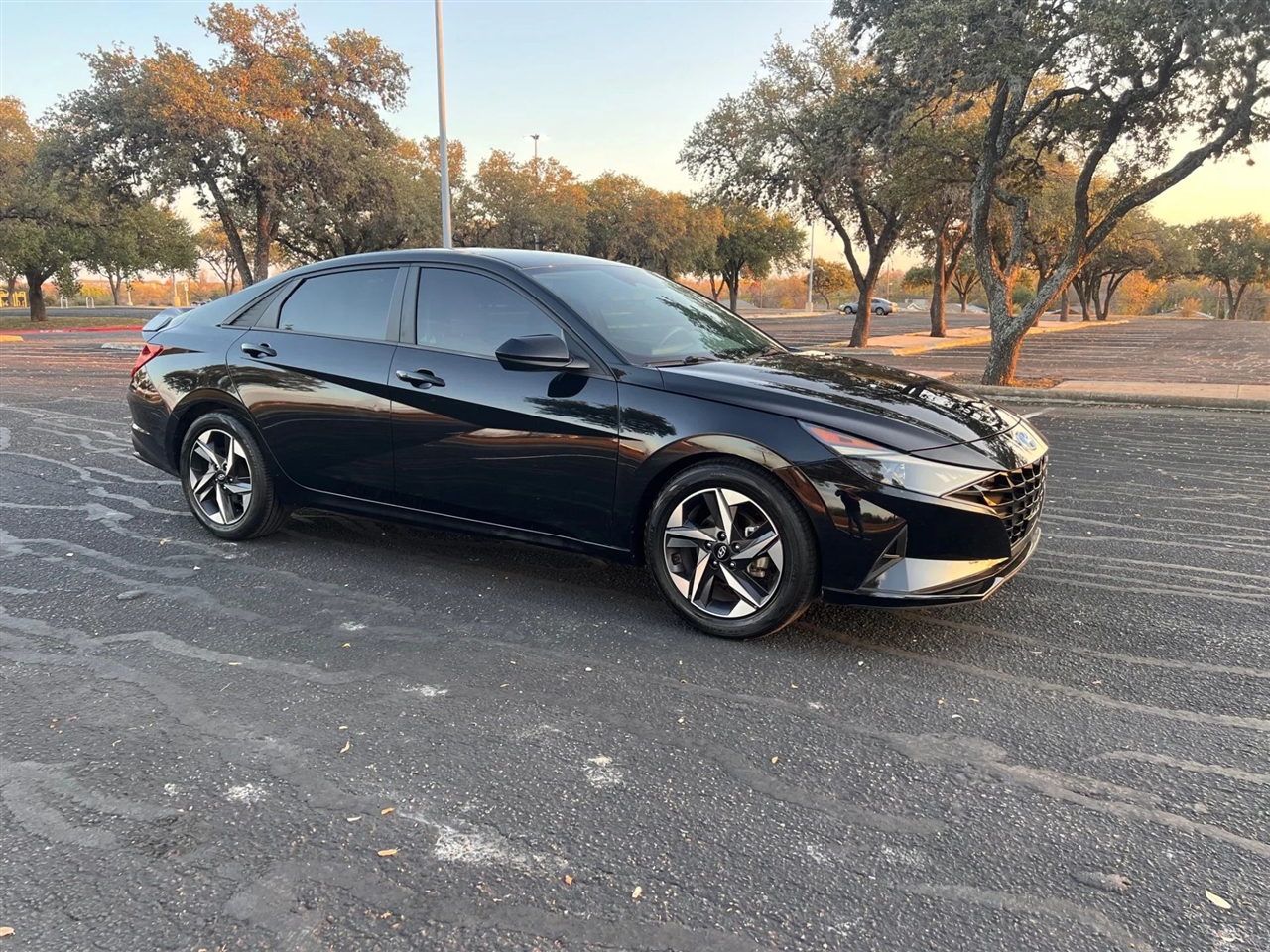 Hyundai Elantra  2023