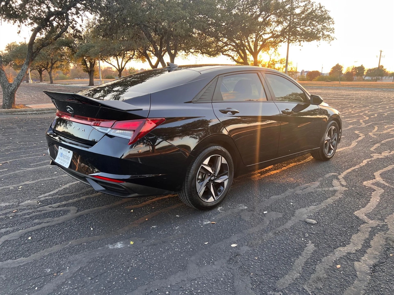 Hyundai Elantra  2023