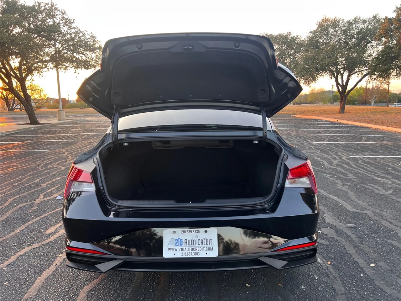 Hyundai Elantra  2023