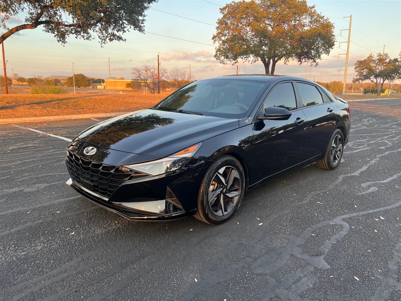 Hyundai Elantra  2023