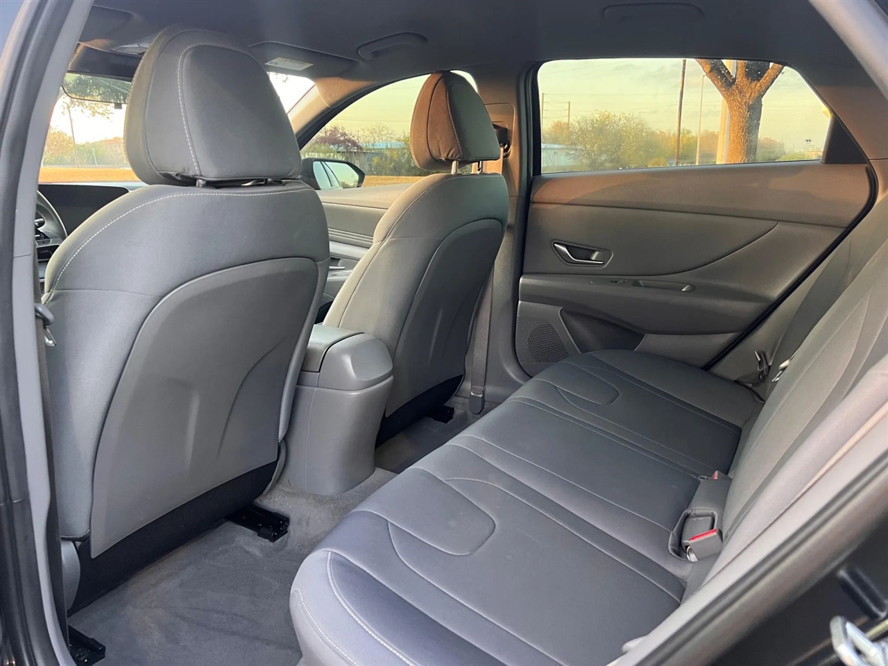 Hyundai Elantra  2023