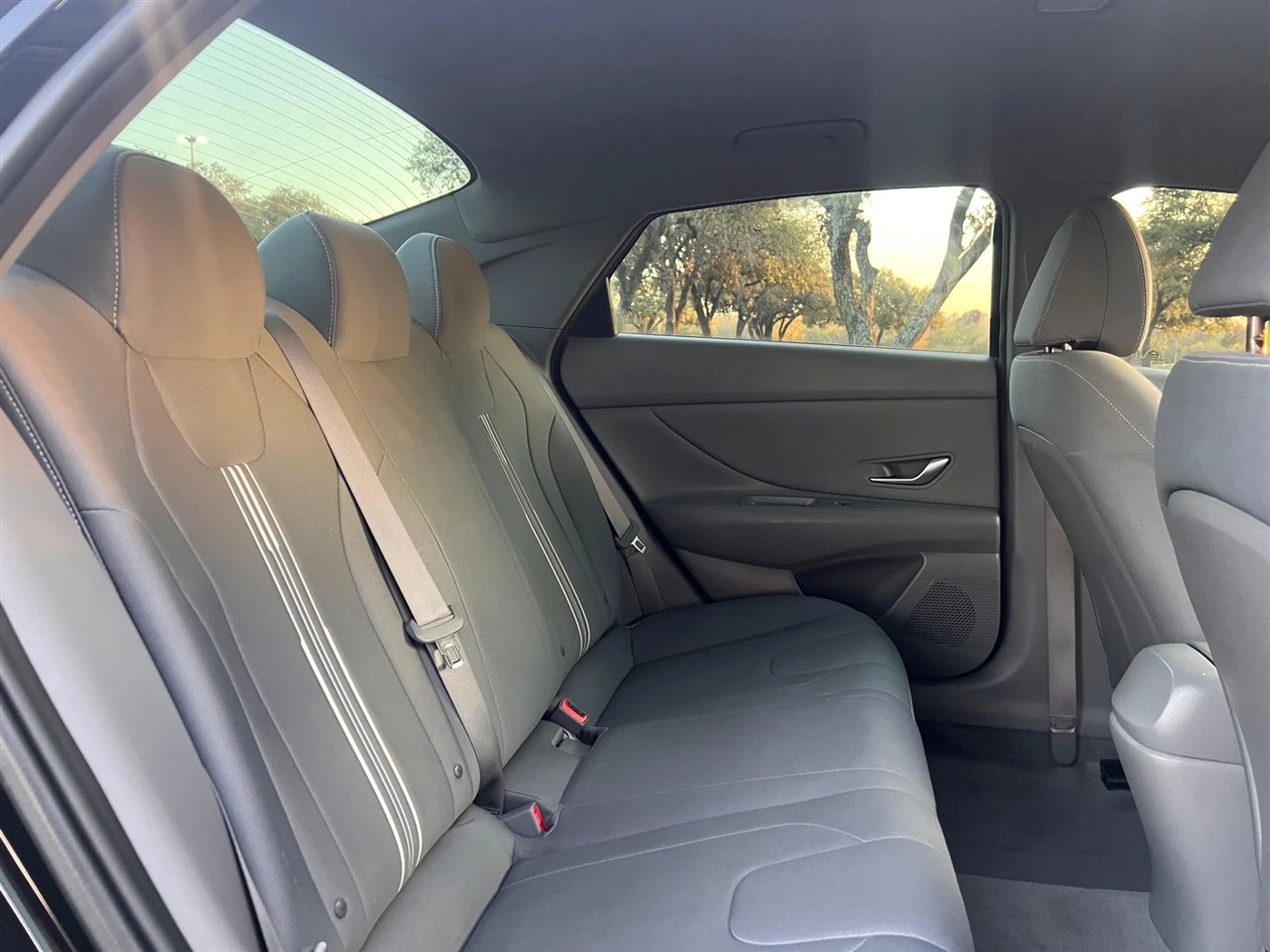 Hyundai Elantra  2023