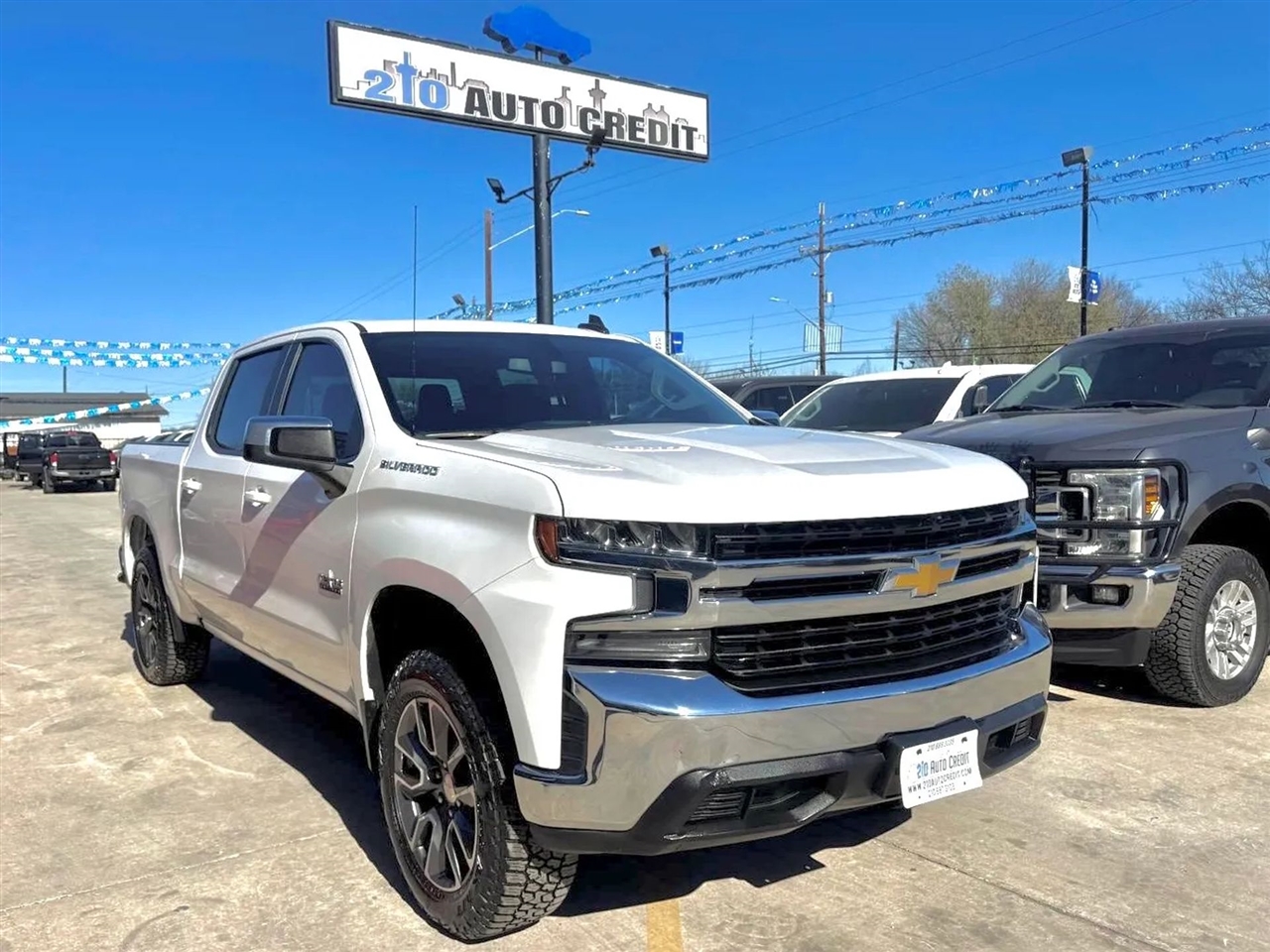 2019 Chevrolet Silverado 1500 LT Pickup 4D 5 3/4 ft