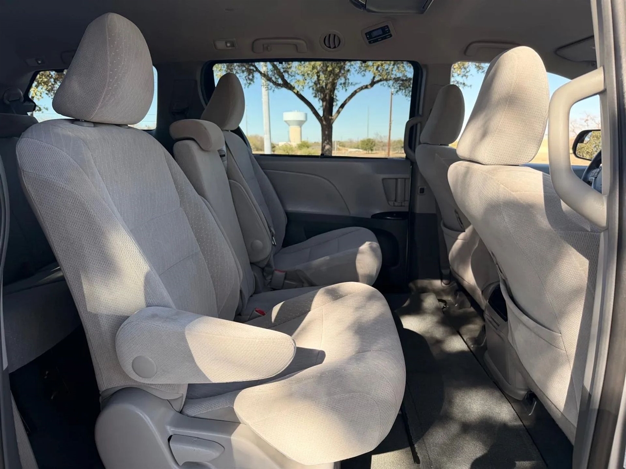 Toyota Sienna  2017