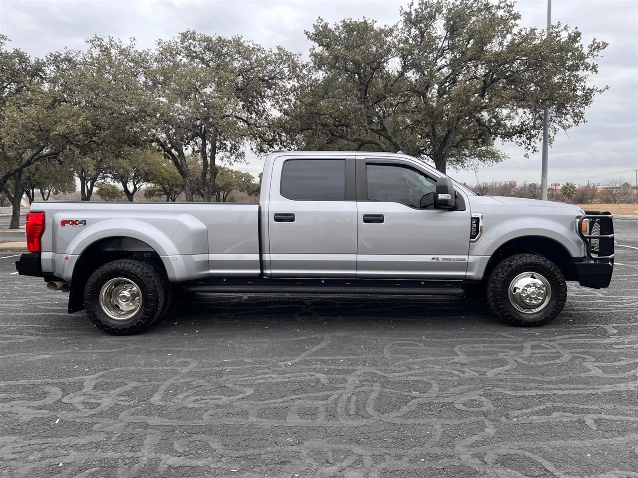 Ford F-350 SD  2022