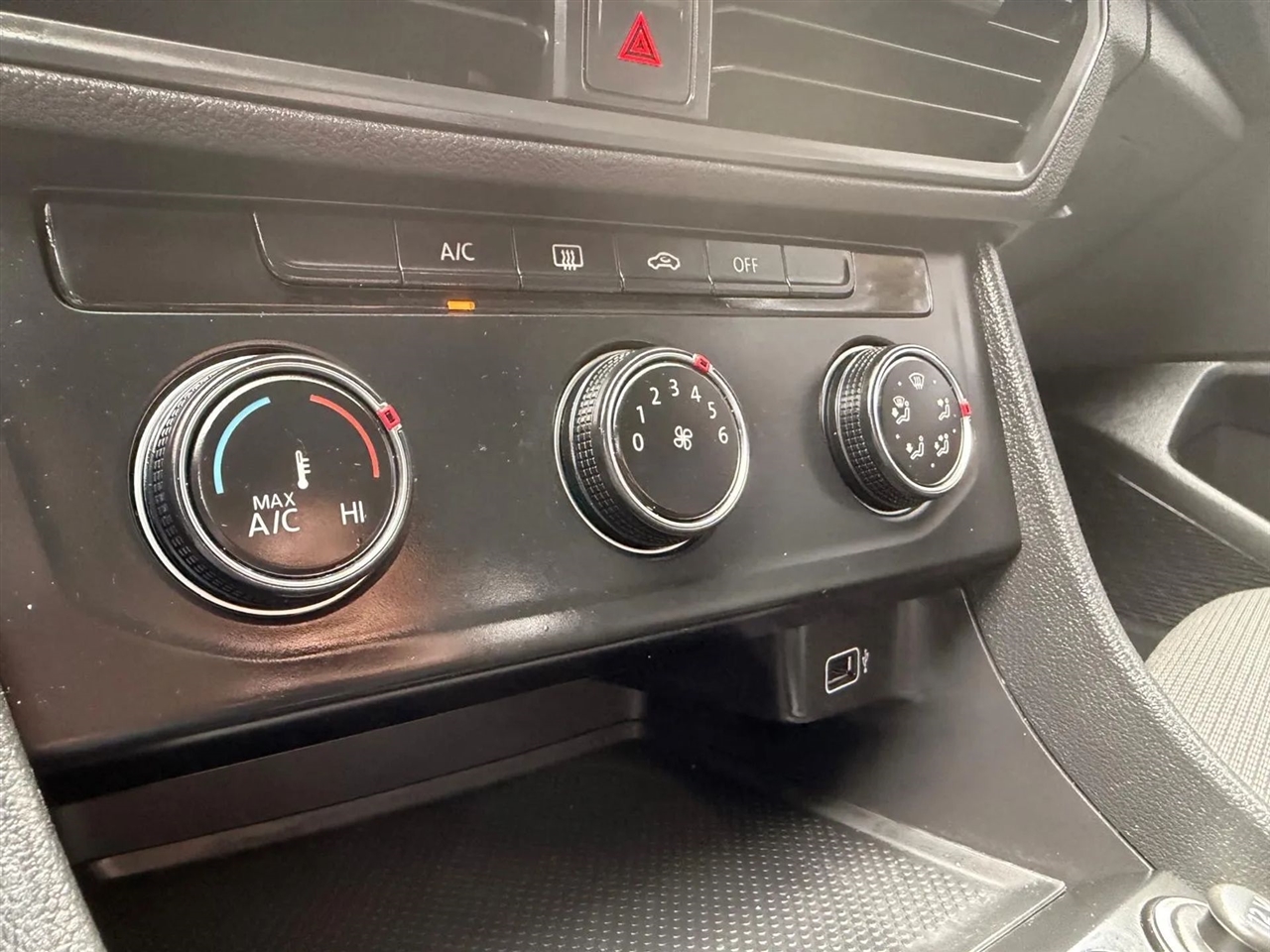 Volkswagen Jetta  2019