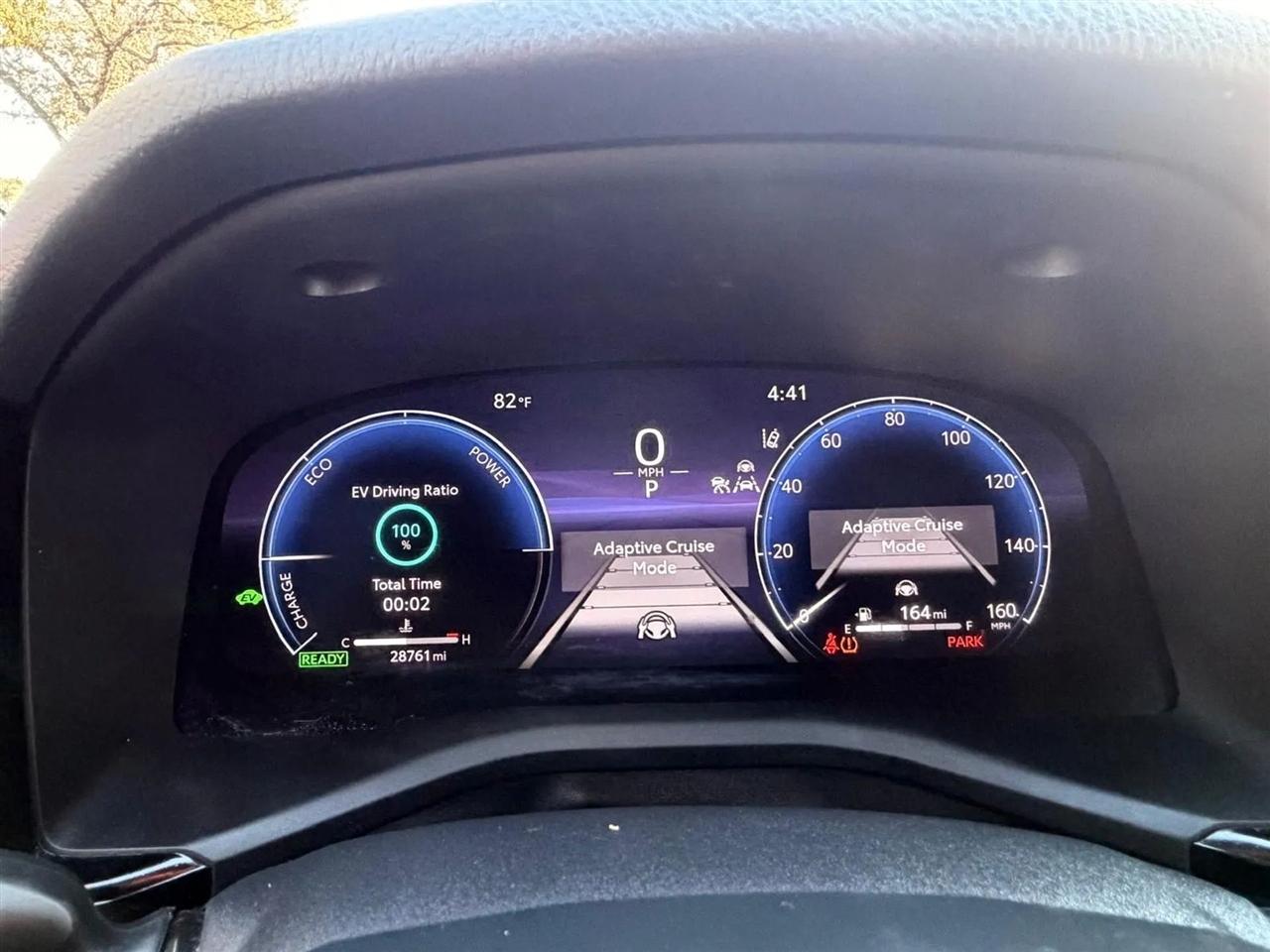 Toyota Camry Hybrid  2025