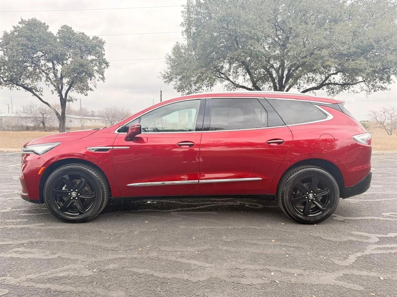 Buick Enclave  2023
