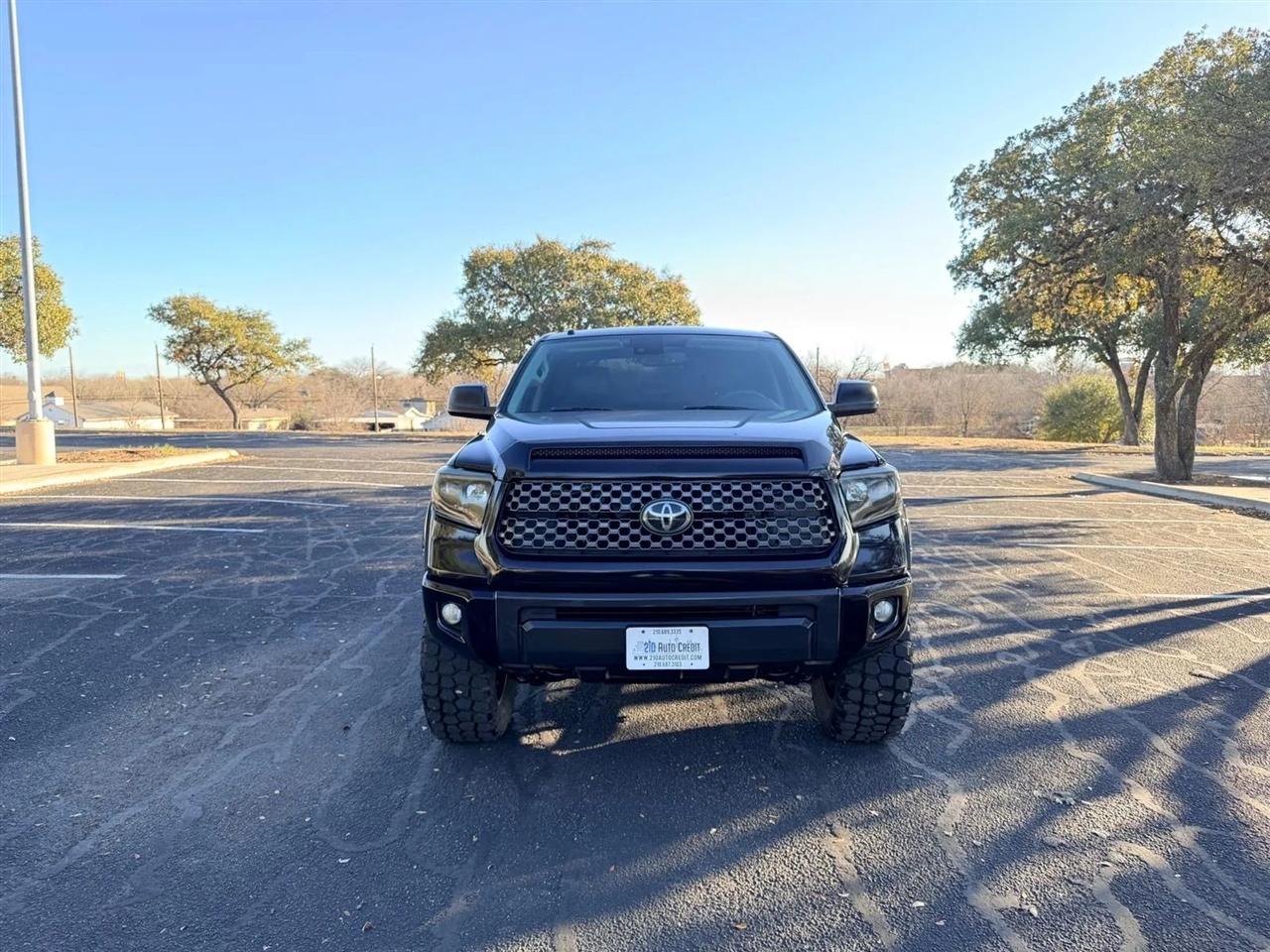 Toyota Tundra  2018