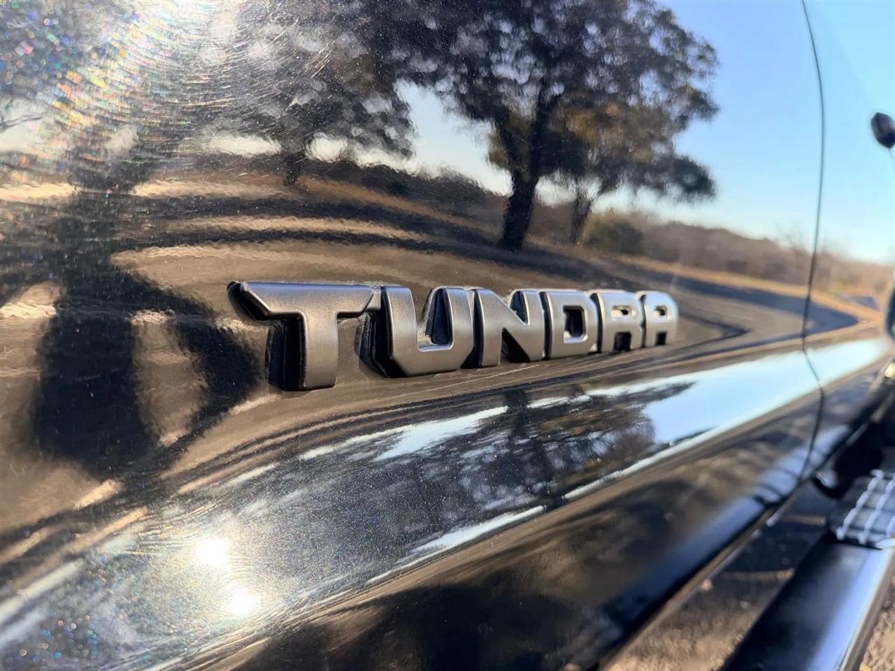 Toyota Tundra  2018