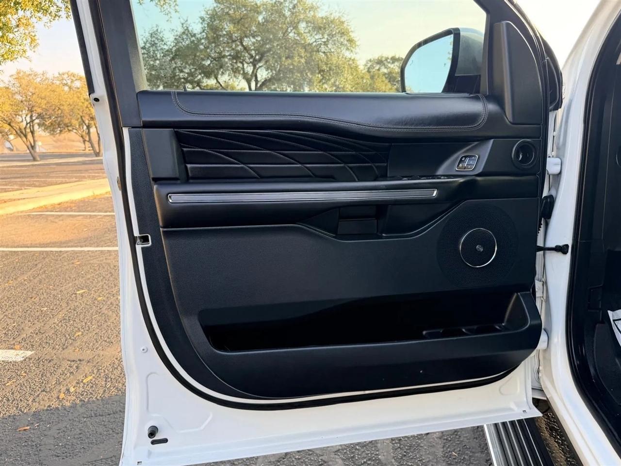 Ford Expedition  2020