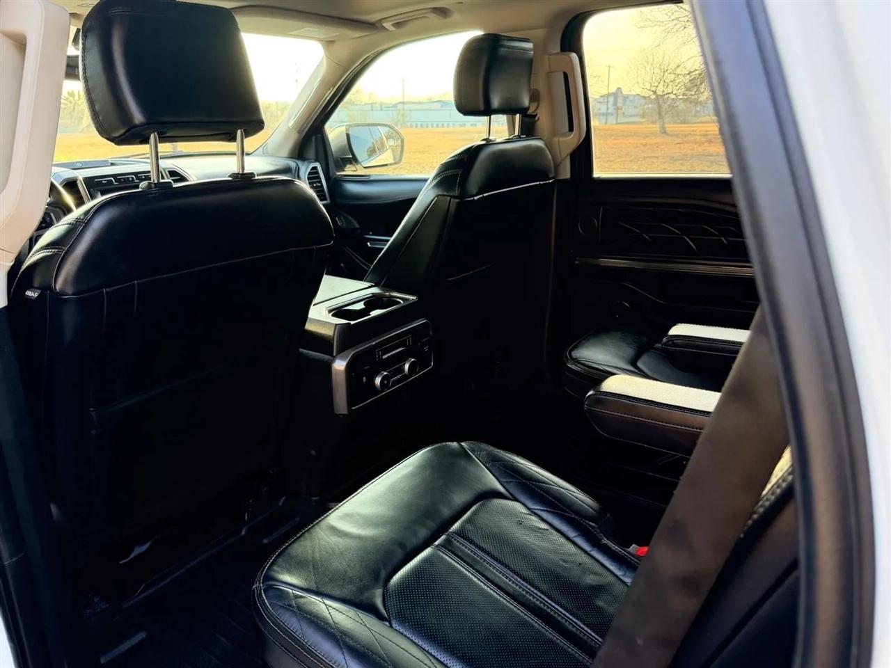 Ford Expedition  2020