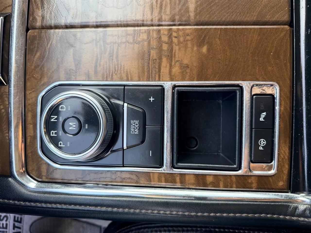 Ford Expedition  2020